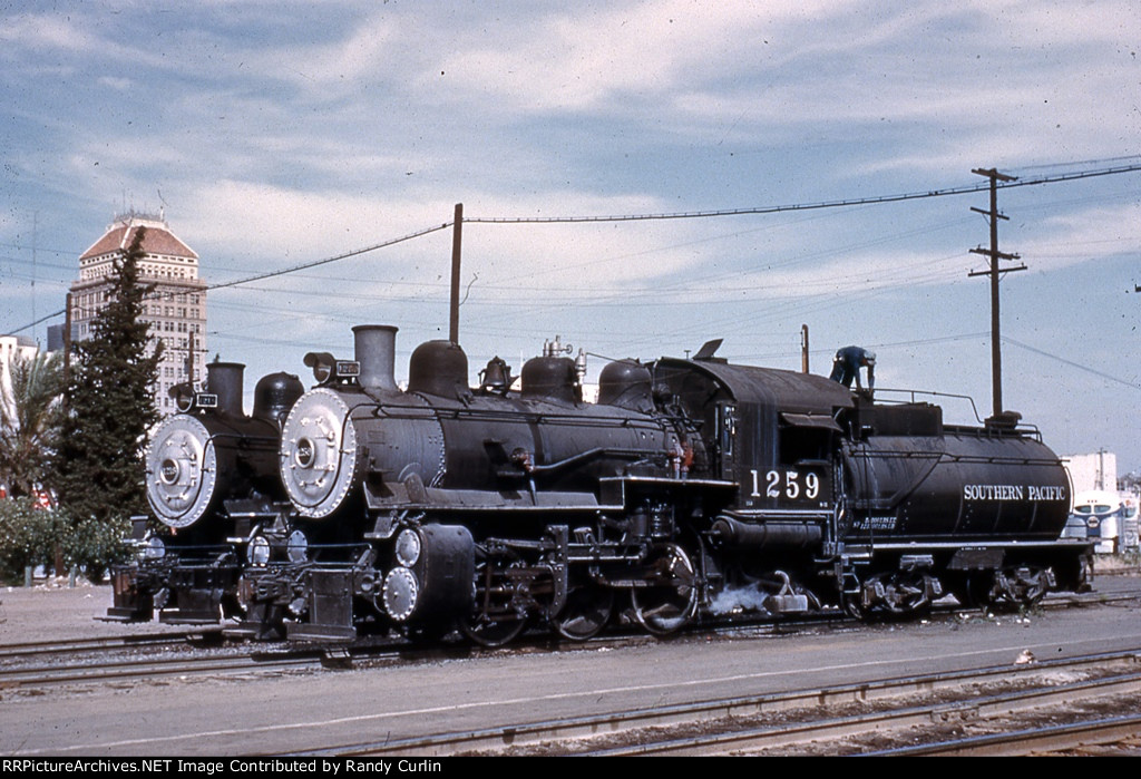 SP 1259 and SP 1218 at Fresno